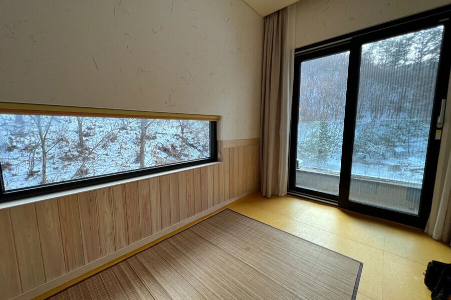 광주 전원주택 단열필름 시공 후 창가 전망